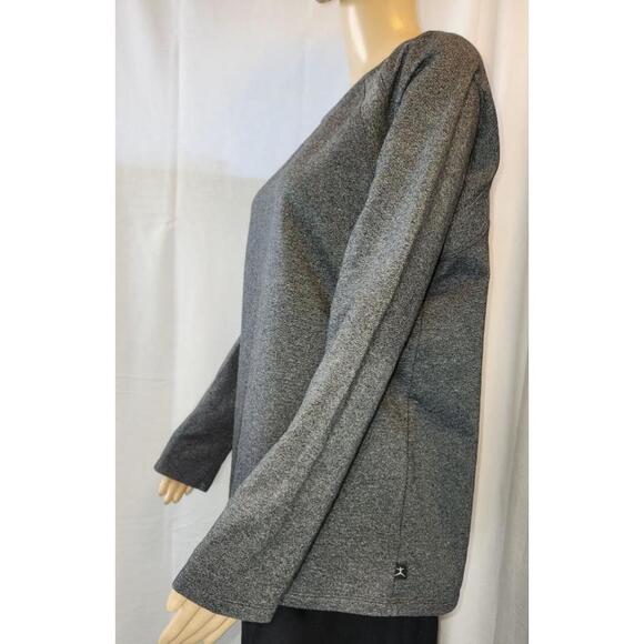 Danskin Long Sleeve Shirt - Picture 4 of 11